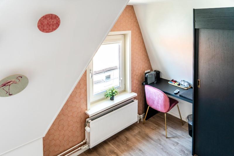 Superior Double Room image 3