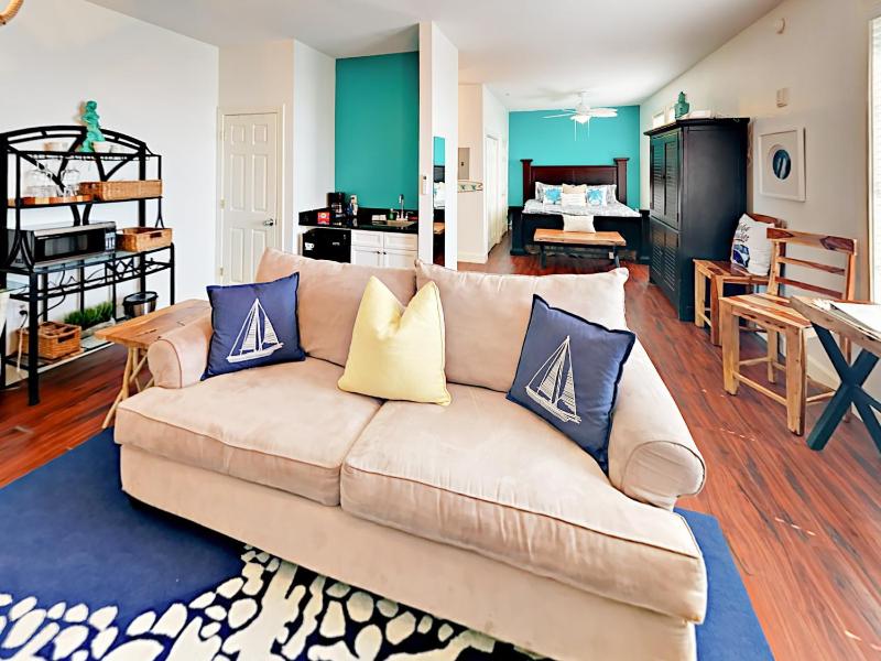 One-Bedroom Apartment image 2
