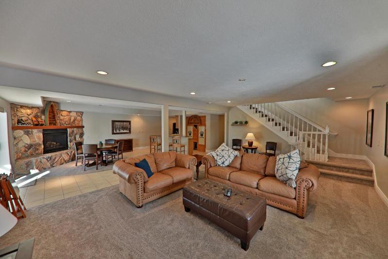 Five-Bedroom House image 2