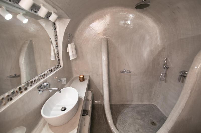 White Dome Suite with Plunge Pool image 2