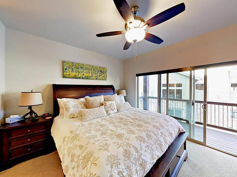 Four-Bedroom Townhouse image 4