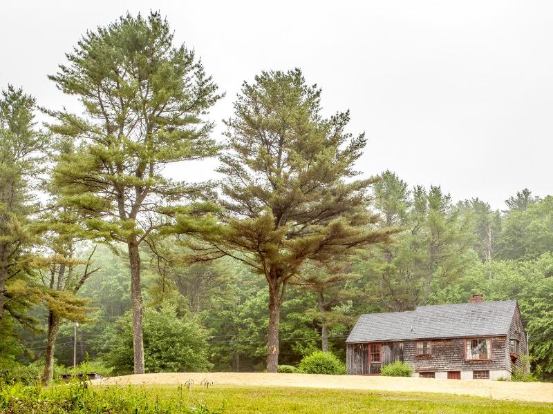 Three-Bedroom House image 1