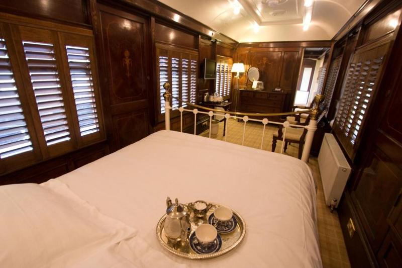 Double Room with Private Bathroom image 4