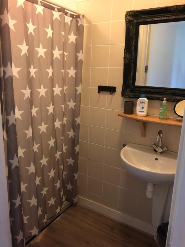Standard Twin Room with Garden View image 2