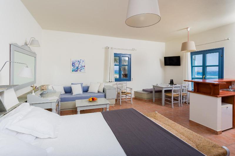 Junior Suite Water Front  image 2