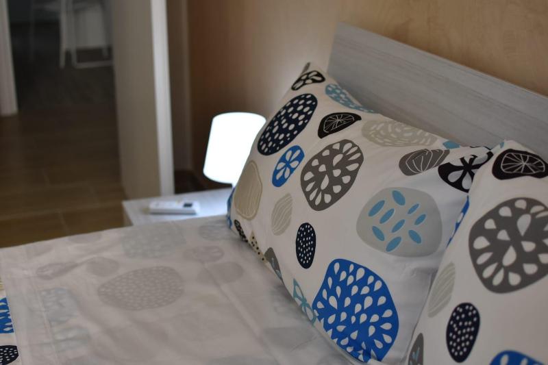 Triple Room with Balcony image 3