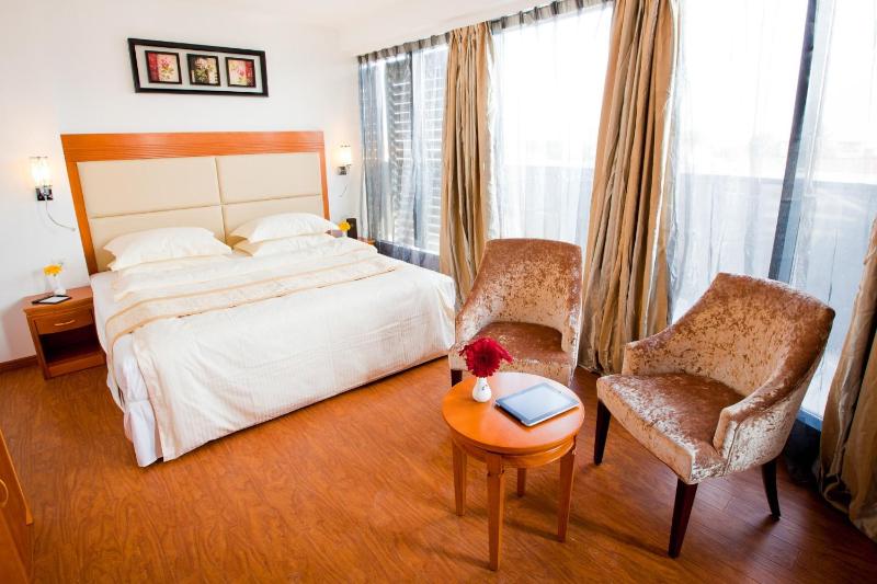 Junior Suite image 3