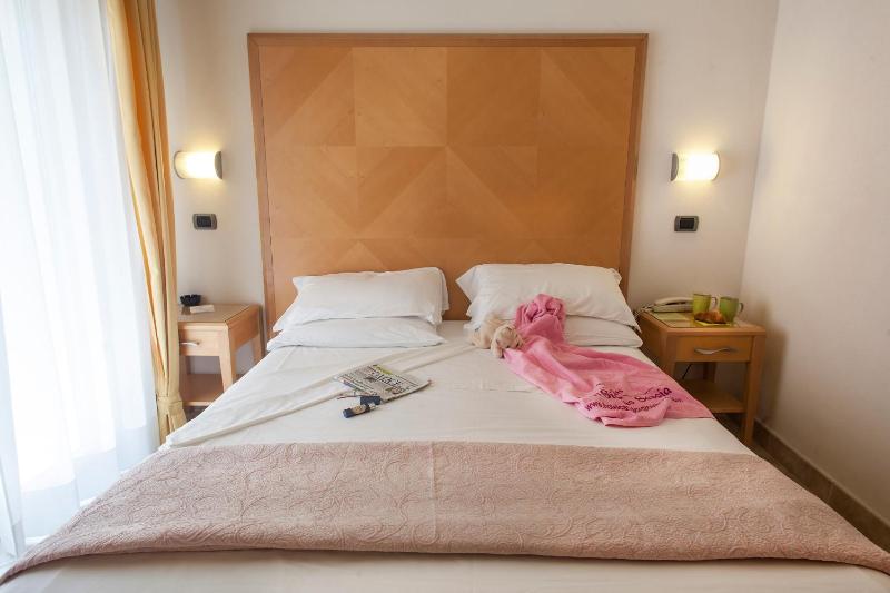 Comfort Double or Twin Room image 1