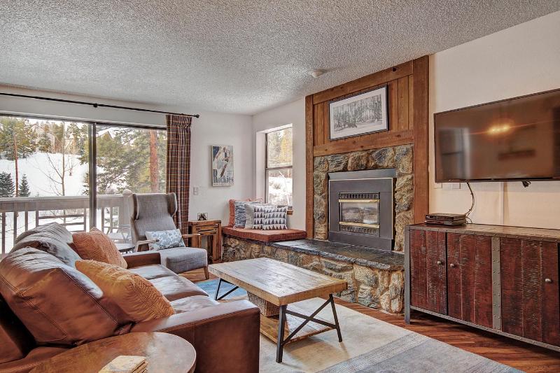 Four-Bedroom Apartment image 3