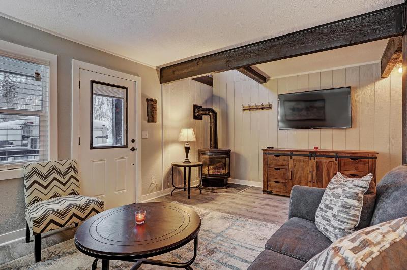 Four-Bedroom Townhouse image 3
