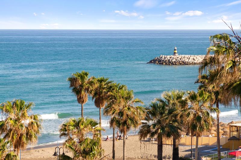 Carihuela Suites - image 26