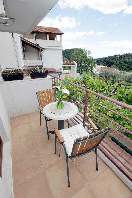 Double Room with Balcony image 3