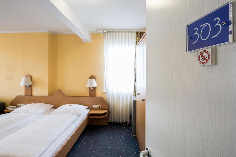 Superior Double Room image 2