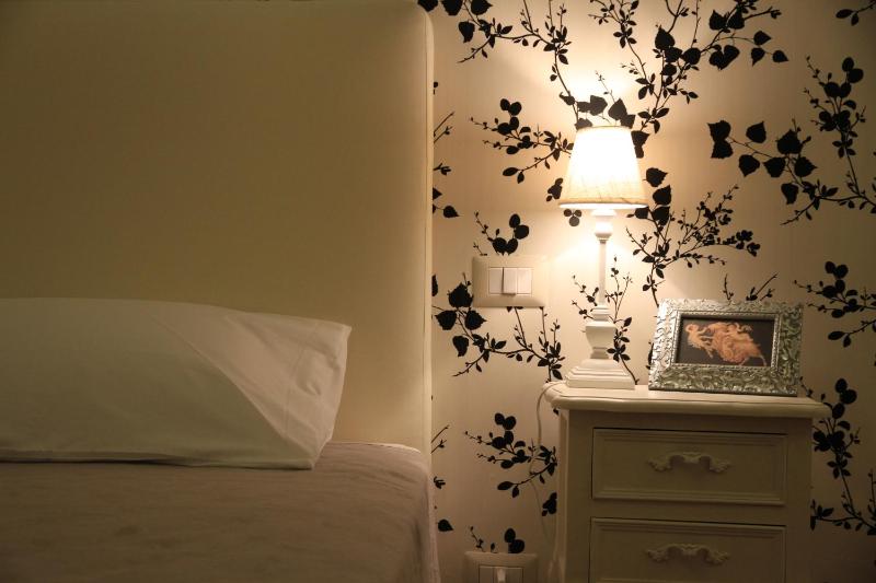 Large Double or Twin Room image 2