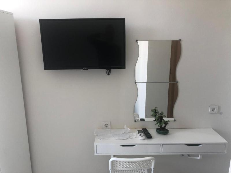 Economy Double Room image 2