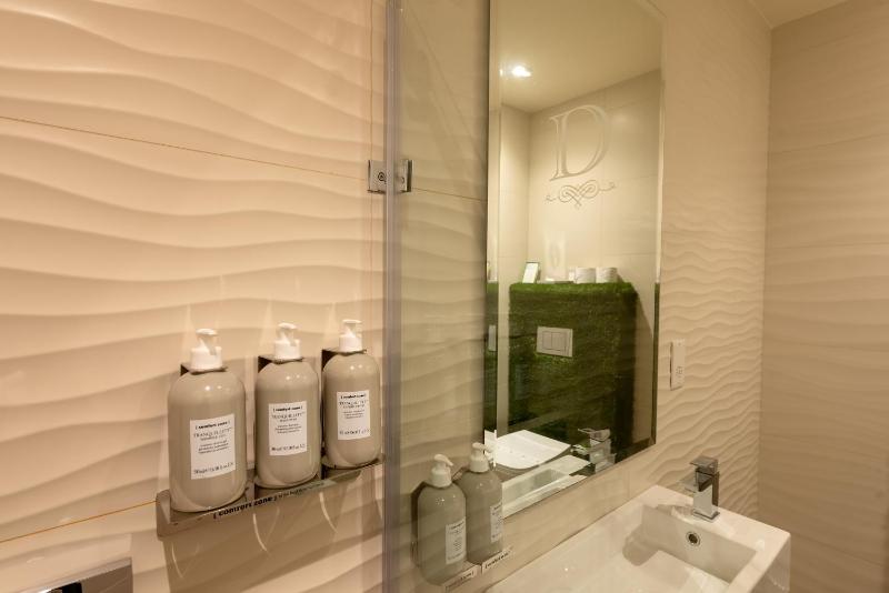 Deluxe Single Room image 3
