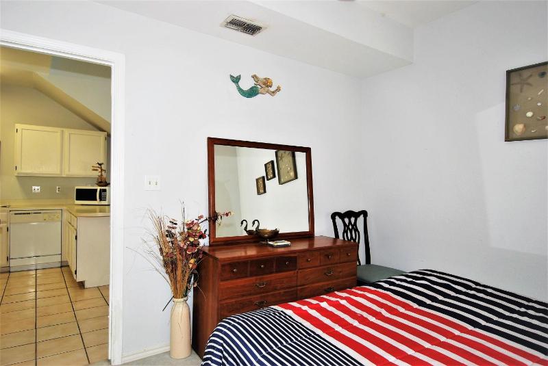 108 West Morningside Townhouse - image 15