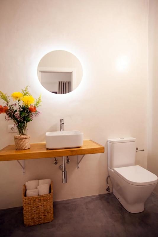 Double Room with Terrace image 2