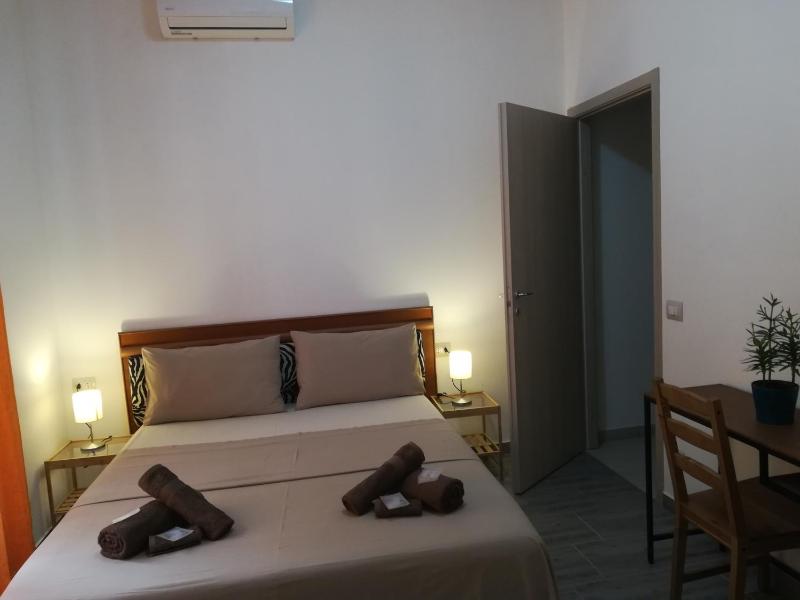 Double Room with Private Bathroom image 2