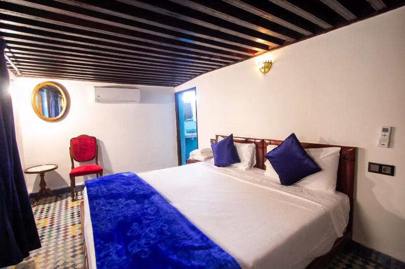 Double Room image 1