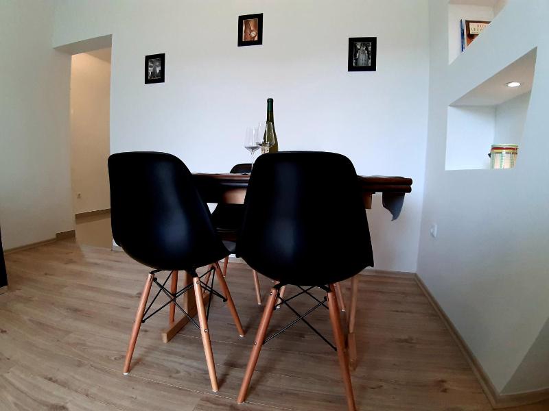 Apartment image 2