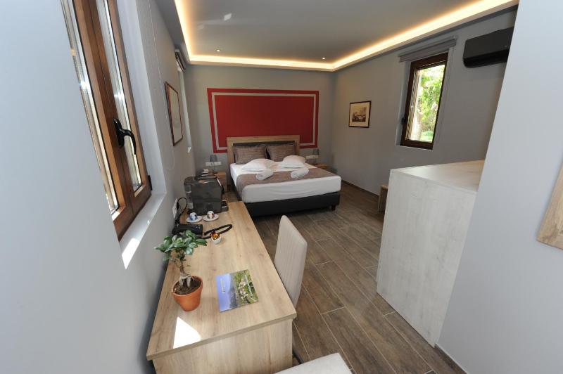 Executive Suite image 1