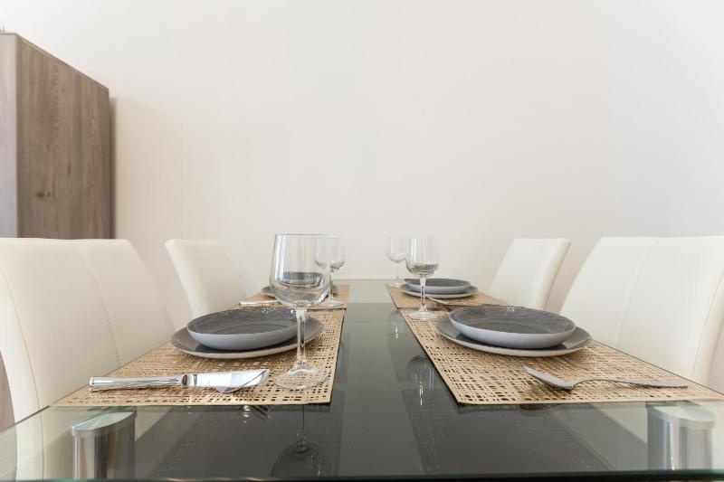 Diamond Riverside Apartment in the Heart of Prague - image 8