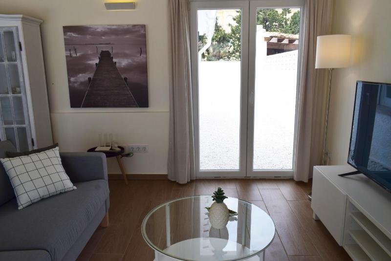 Anacasa Villa Bacalla Piscina Privada Les Marines CH3200 - image 2