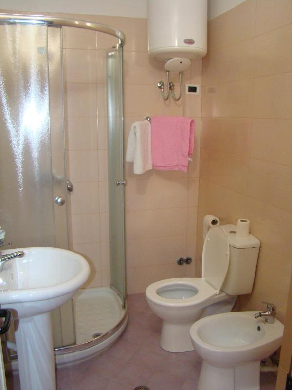 Double Room with Balcony and Sea View image 2