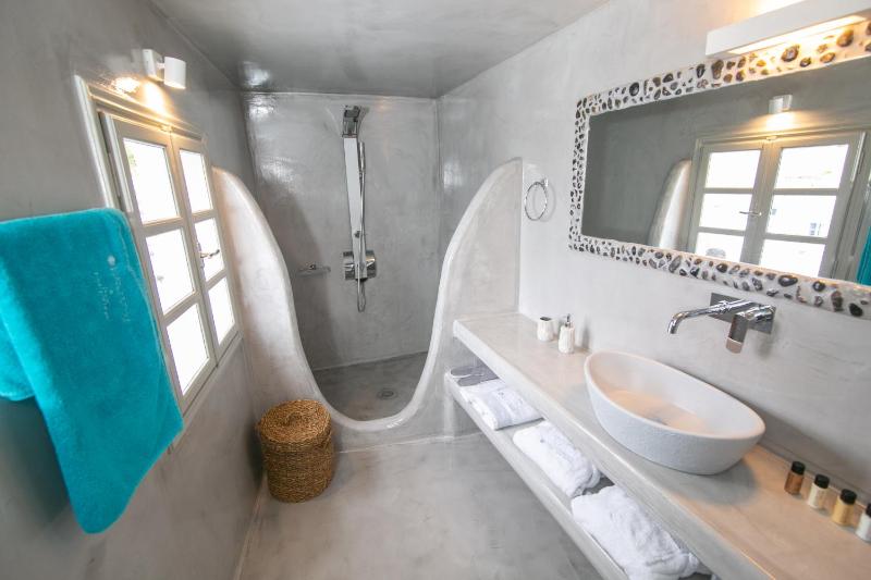 Kaleidoscope Cave Houses - image 9