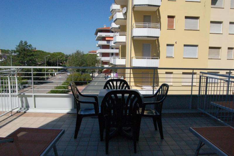 Single Room with Terrace image 2