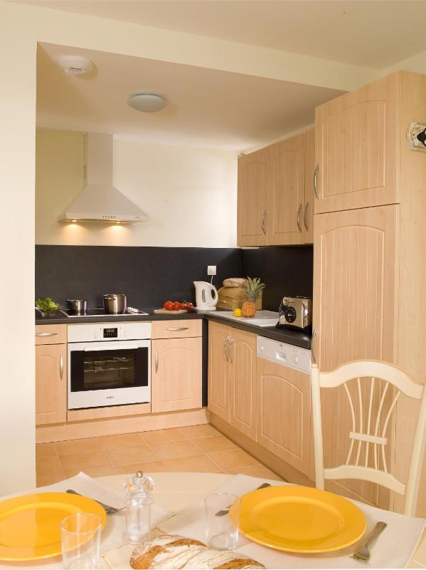 Two-Bedroom House with Mezzanine (6 Adults) image 2