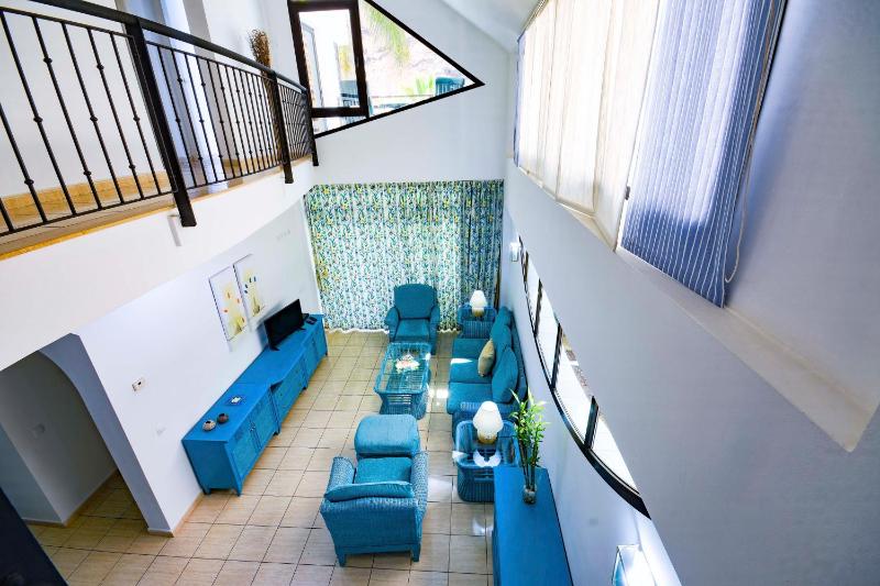 Villa image 3