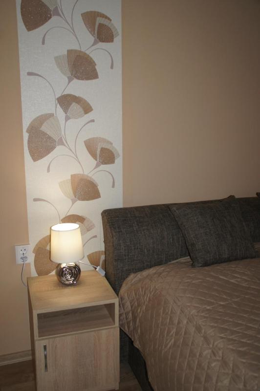 Standard Queen Room image 1