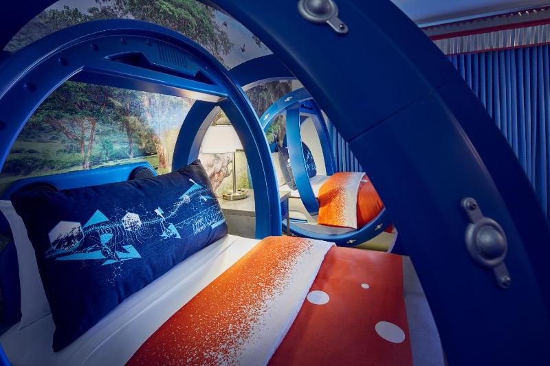 Kids Suite (Includes FREE^ Universal Express Unlimited) image 4