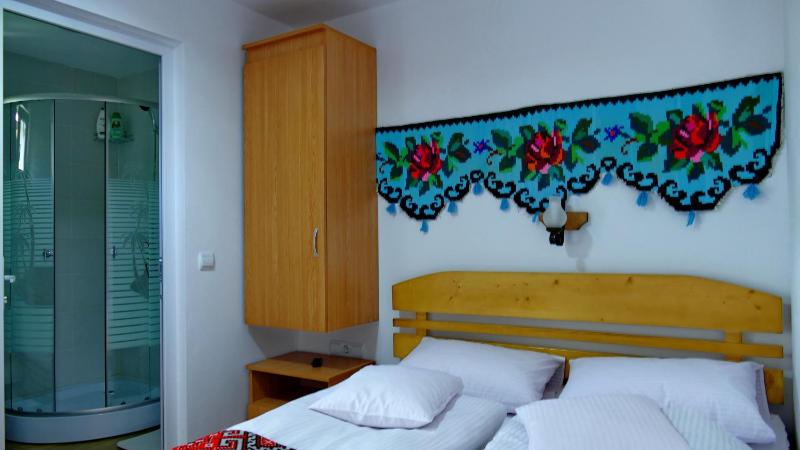 Double Room image 2