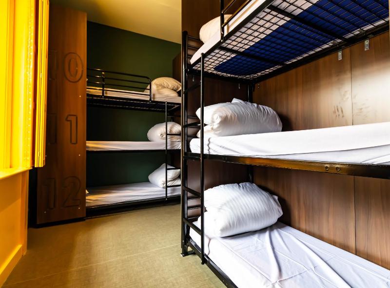 Bed in 9-Bed Mixed Dormitory Room image 1