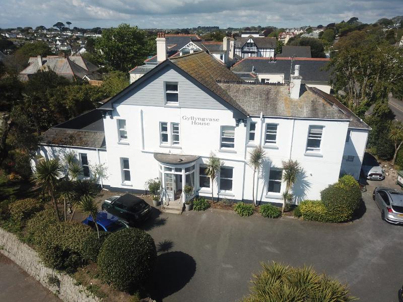 Gyllyngvase House - image 25