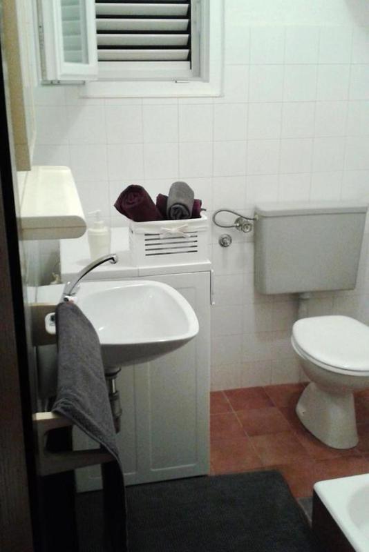 Three-Bedroom Holiday Home  image 2