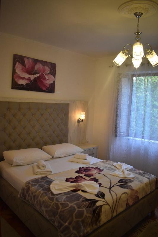 Double Room with Balcony and Sea View image 4