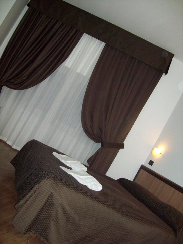 Superior Double or Twin Room image 3