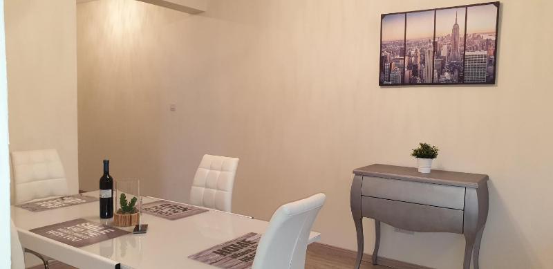 Takelena Apartments - image 11