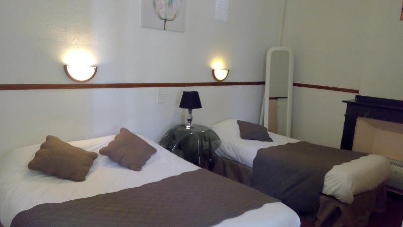 Quadruple Room image 3
