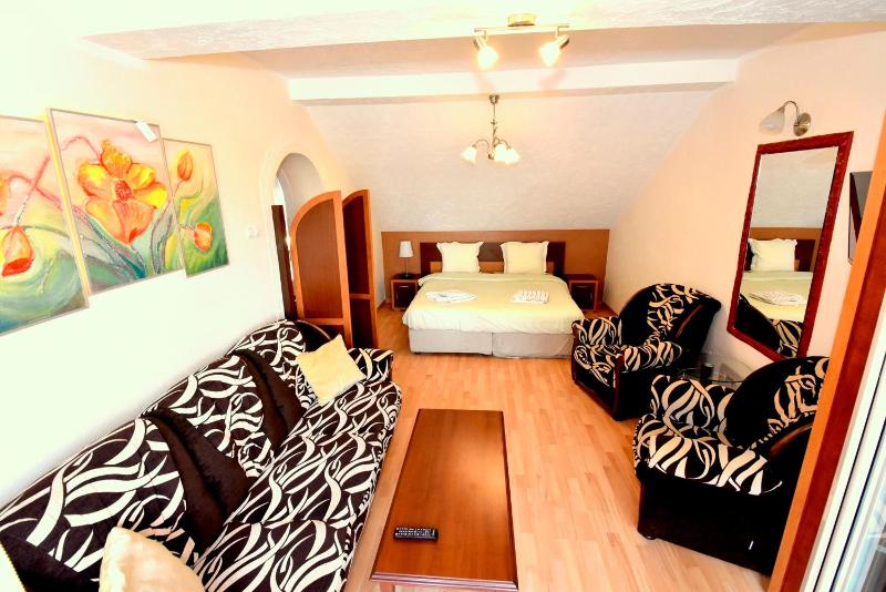 Apartment with Balcony image 3