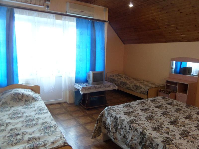 Quadruple Room with Sea View image 2
