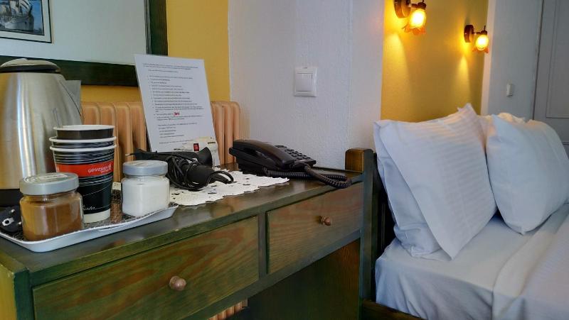 Budget Triple Room image 1