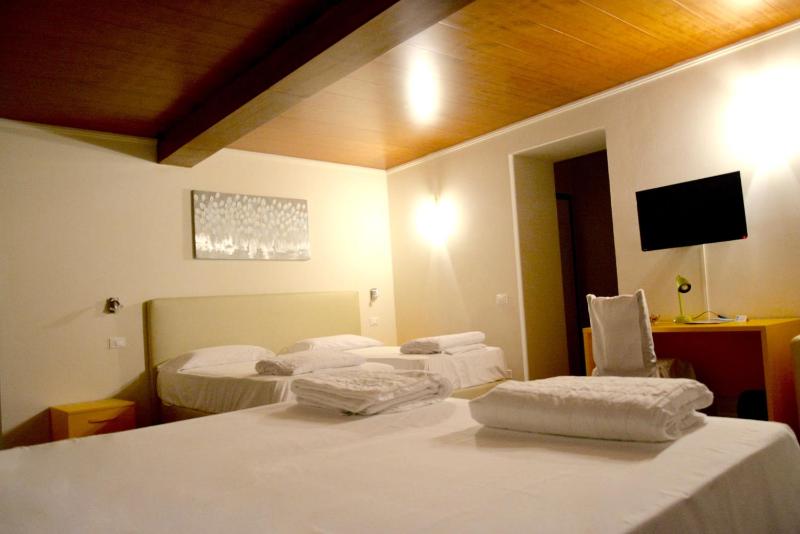 Hotel Pinamonte - image 7