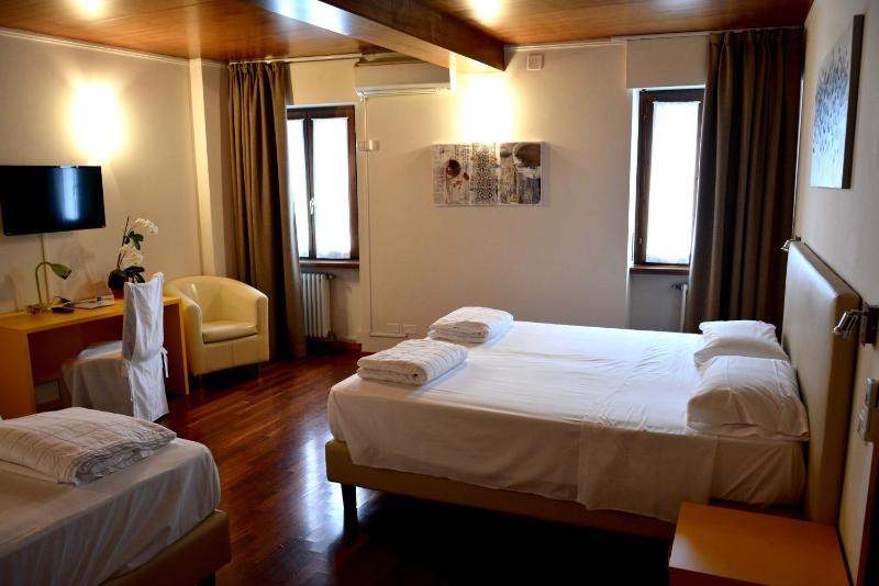 Hotel Pinamonte - image 23