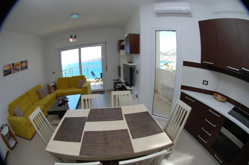Apartment with Sea View image 2