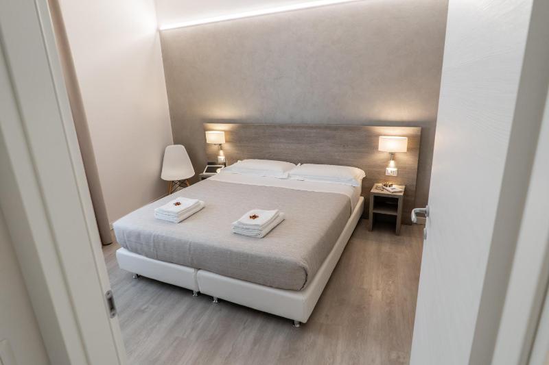 Dolce Notte Apartments - image 1